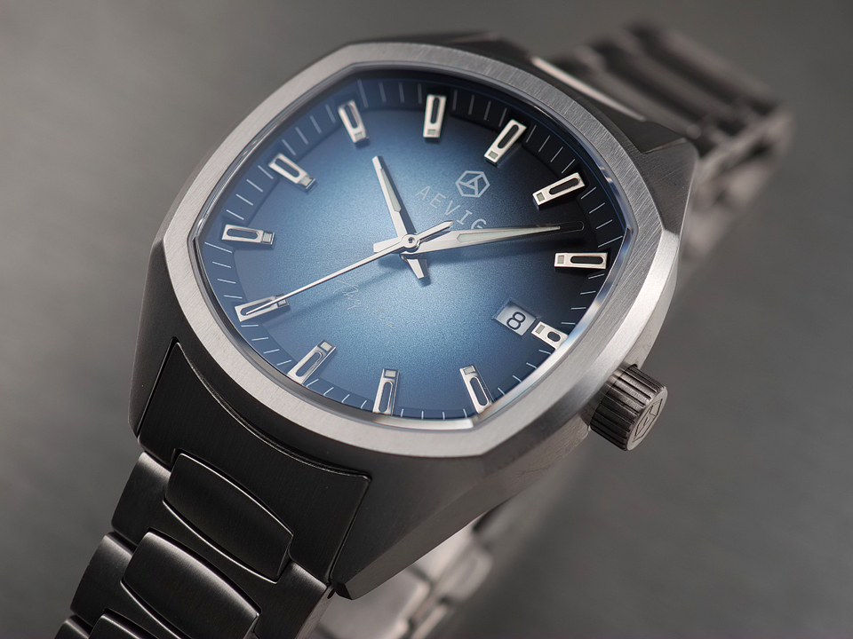 Aevig Thule sportswatch, titanium watch